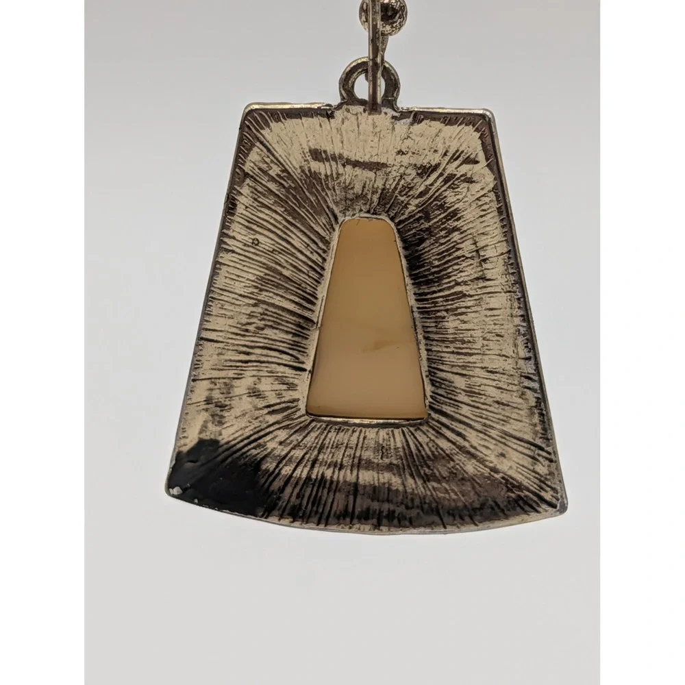Unsigned Vintage Style Silver Tone Cream Marbled Geometric Trapezoid Earrings